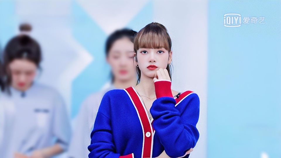 Đâu chỉ thí sinh, khán giả cũng giật mình với Lisa phiên bản cô giáo nghiêm khắc ảnh 3