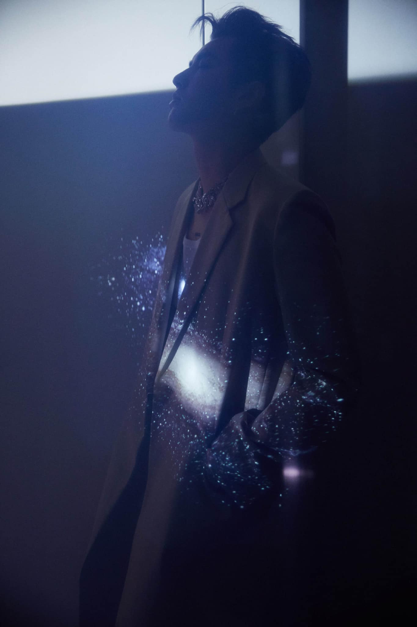 Chưa bao giờ sao nam C-Biz mặc đồ thời trang cuốn hút đến thế ở “Tinh Quang Đại Thưởng” ảnh 6