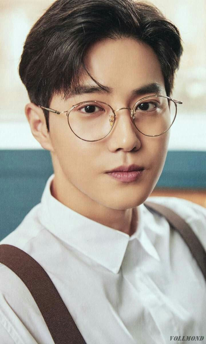 Những bức ảnh khiến fan K-Pop nhức não suy luận: BLACKPINK góp hẳn 3 tấm, nhìn mãi mới ra! ảnh 8