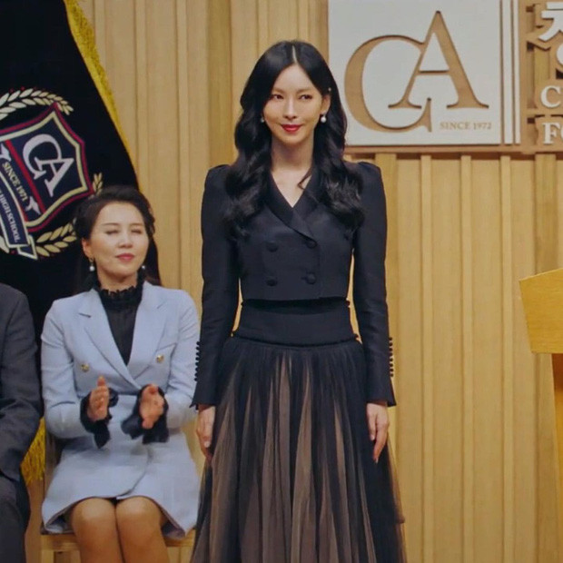Váy cạp cao khoe eo thon như Seo Ye Ji đang thành "chân ái" của hàng loạt sao châu Á ảnh 4