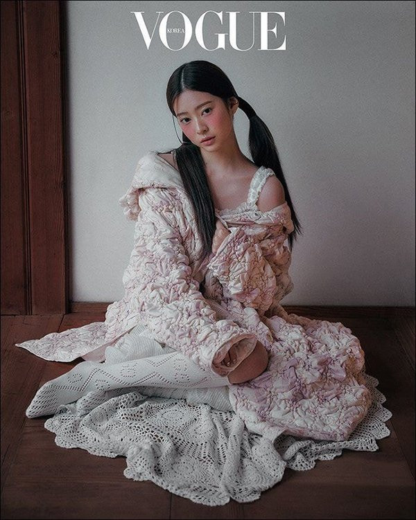 Lần đầu tiên trong lịch sử, Jang Won Young (IZ*ONE) chụp tạp chí mà bị chê về nhan sắc ảnh 3