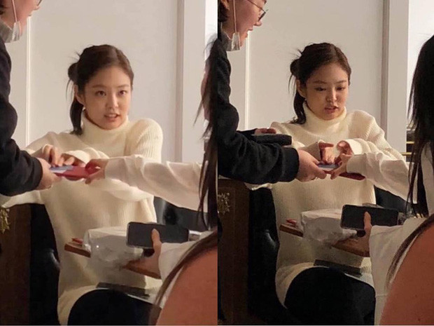 Màn giành phần trả tiền đầy dễ thương của Jennie với Irene Rosé và Jennie khi chơi với idol nhóm khác đều có chung cách hành xử tinh tế này ảnh 3