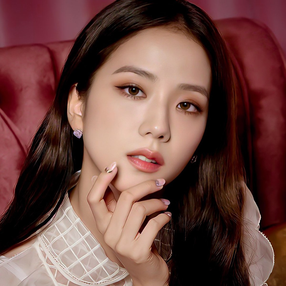 Jisoo lộ đôi môi căng mọng hơn hẳn: Do trang điểm khác biệt hay đã đụng dao kéo? ảnh 5