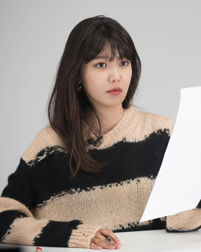 SooYoung hai lần đụng hàng Jisoo: Đẳng cấp của SNSD và BLACKPINK đúng “đỉnh của chóp” ảnh 4