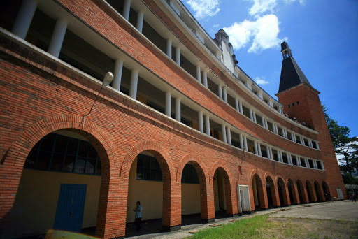 Đi tìm những ngôi trường siêu đẹp, xứng đáng làm bối cảnh cho “Vườn Sao Băng” bản Việt ảnh 13