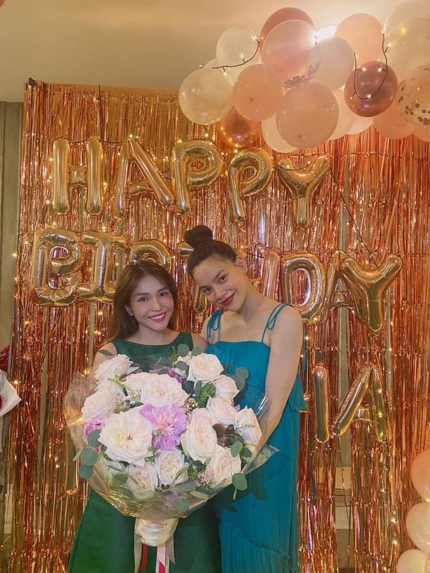 Hồ Ngọc Hà khoe ảnh gia đình hạnh phúc mà netizen chỉ thắc mắc về nhan sắc “mẹ bỉm sữa“ ảnh 3