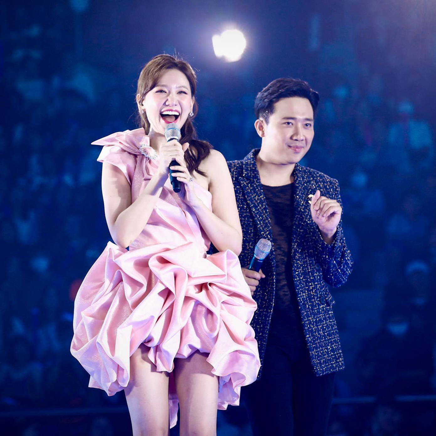 Giật mình trước bài đăng của MC Trấn Thành: “Cứ phải đợi nhau qua đời mới chịu bỏ qua”? ảnh 3