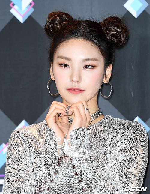 Đã tìm ra nữ idol “miễn nhiễm” với lông mày: Để kiểu nào cũng "đẹp bất chấp" ảnh 4