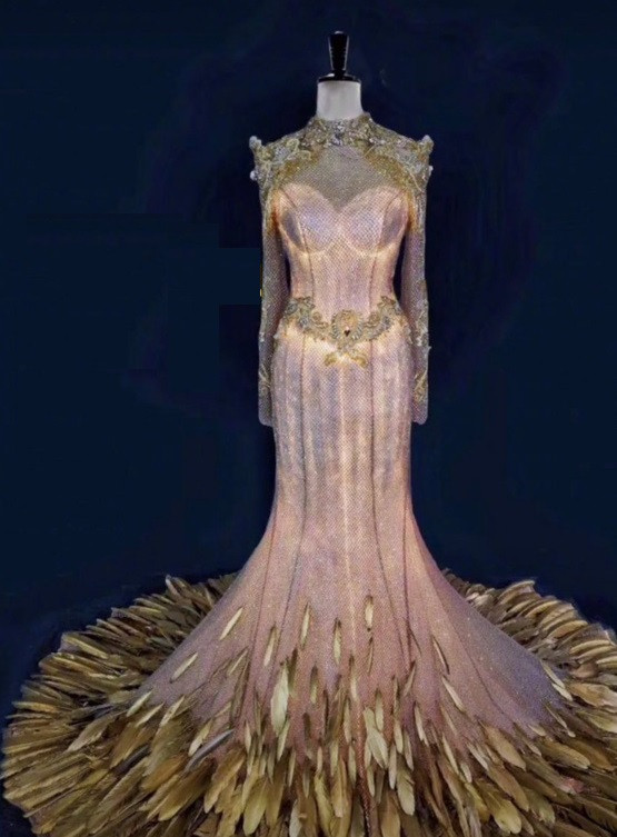 Chưa cần biết ai diện, váy của Nữ thần Kim Ưng năm 2020 đã bị trừ điểm vì một thứ ảnh 3