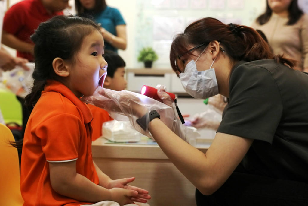 Những mẹo nhỏ hữu ích giúp mẹ biết ngay lý do vì sao con trẻ bị kém phát triển ảnh 5