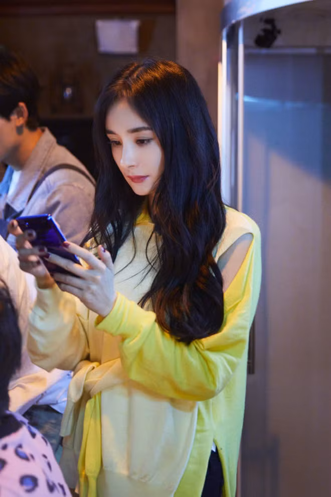 Càng chỉnh sửa ảnh, Lưu Diệc Phi và Dương Mịch càng gây thất vọng khi lên truyền hình ảnh 5