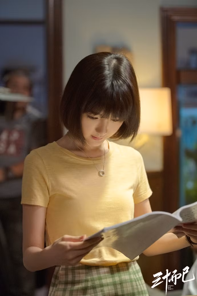 Vì sao các “nữ thần thanh xuân” phim Hoa ngữ đều chọn kiểu tóc quen thuộc này? ảnh 10