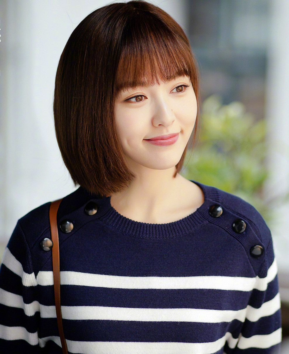 Vì sao các “nữ thần thanh xuân” phim Hoa ngữ đều chọn kiểu tóc quen thuộc này? ảnh 9