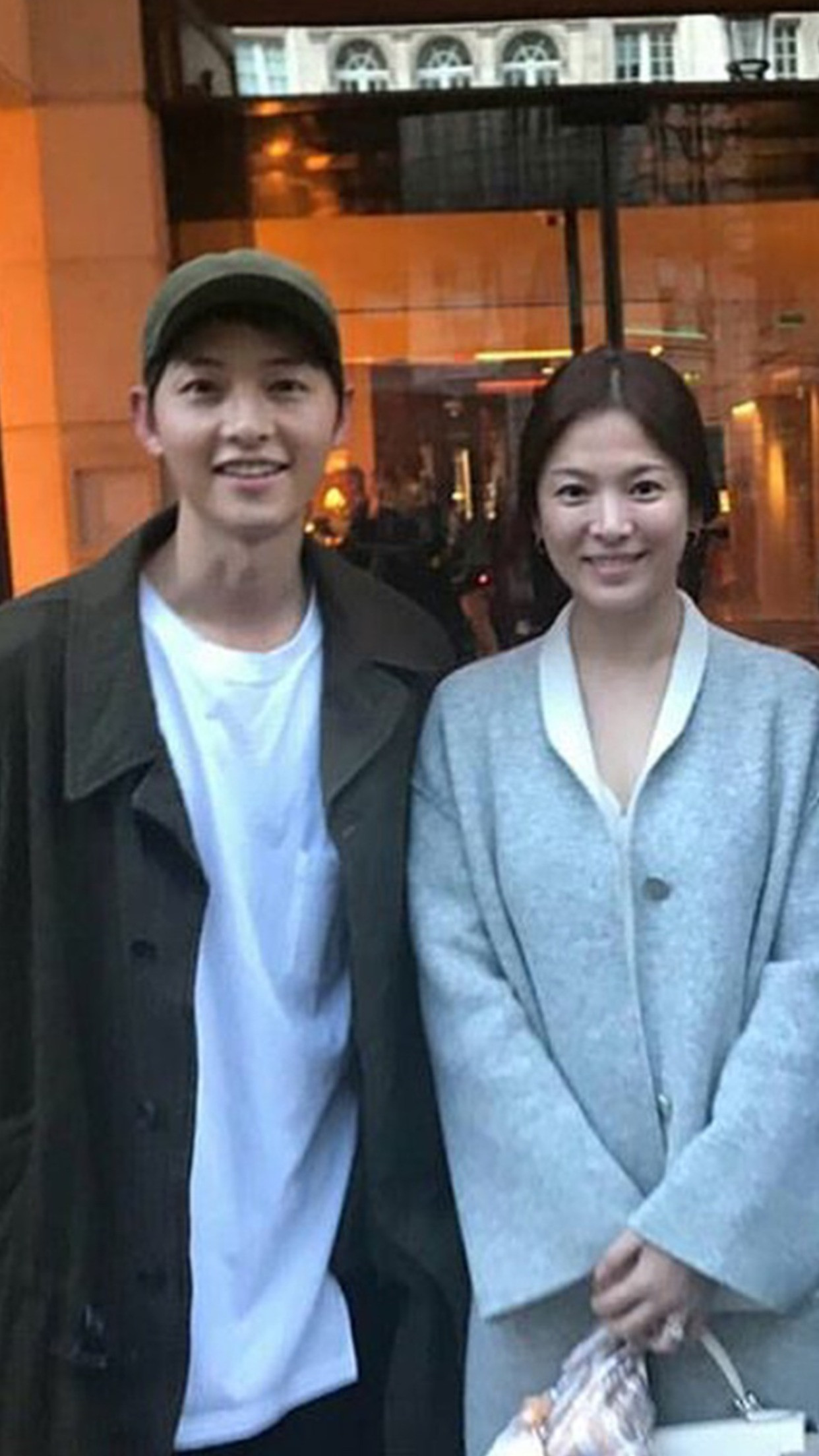 Ngược đời như Song Hye Kyo: Danh tiếng hạng A mà style hàng ngày như diễn viên quần chúng ảnh 10