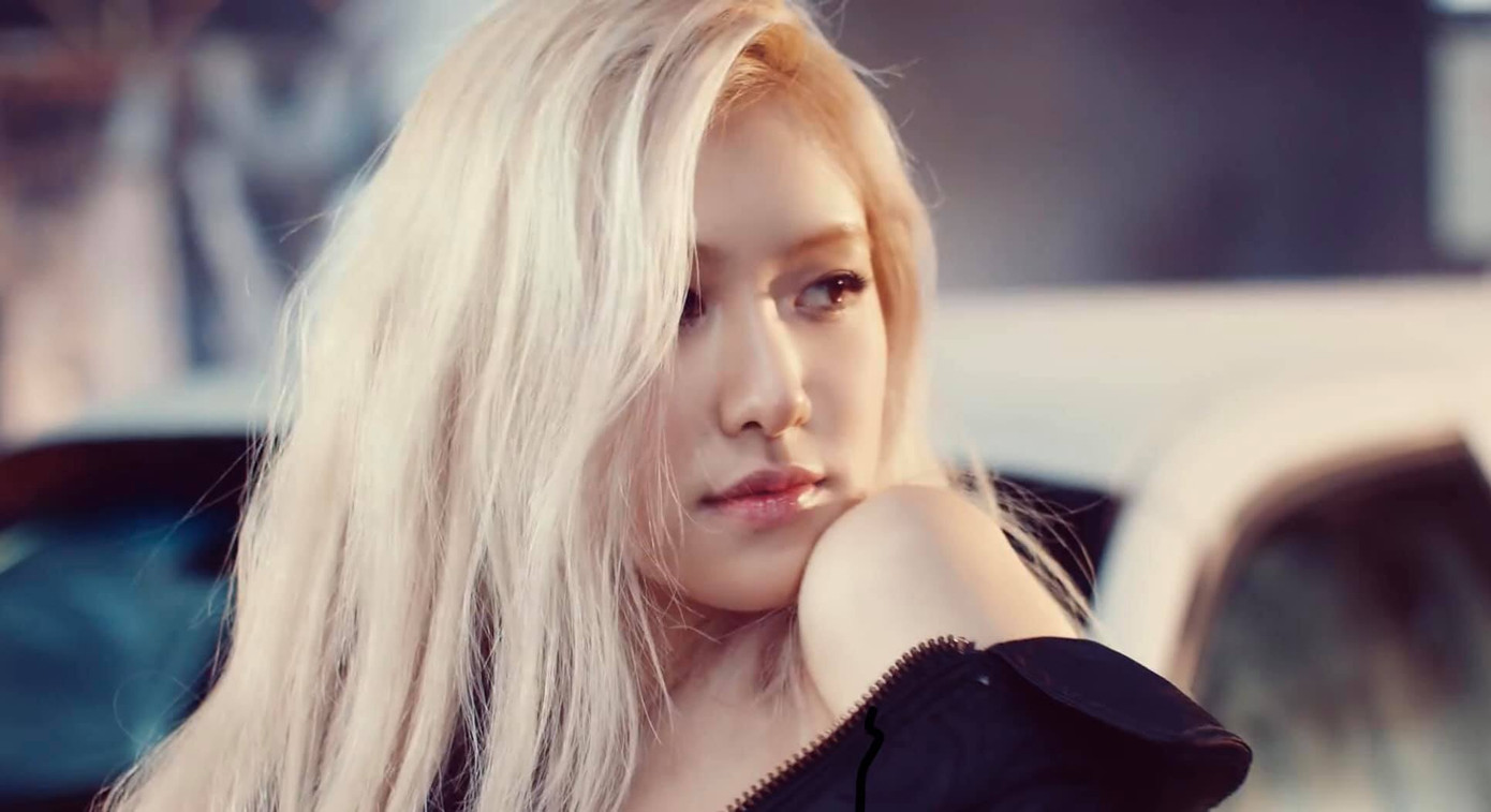 “Cày view” cho Rosé (BLACKPINK) nhưng bạn có biết vì sao single lấy tên “On The Ground”? ảnh 3