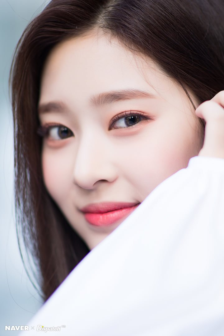 Những nữ idol khiến bạn phải thay đổi quan điểm “chỉ có mắt hai mí mới đẹp” ảnh 5