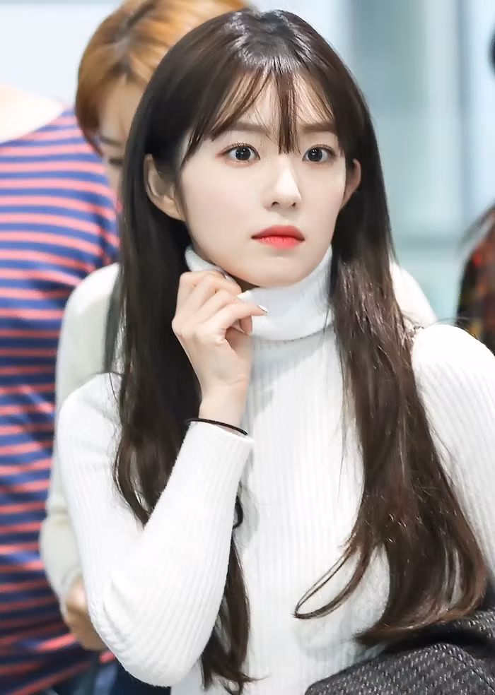 Cứ ngỡ tóc mái ai để cũng hợp nhưng K-Pop chỉ có hai nữ idol được nhận xét là đẹp nhất ảnh 6