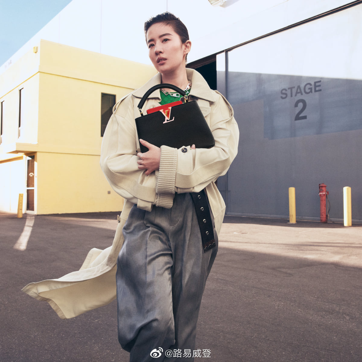 Lưu Diệc Phi bất ngờ trở thành nàng thơ của Louis Vuitton nhưng bị chê nhiều hơn khen ảnh 6