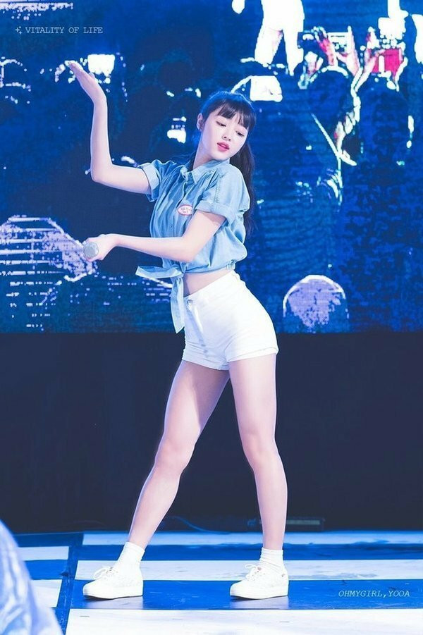 Những nữ idol có tỷ lệ cơ thể đẹp đến siêu thực như Thủy thủ Mặt Trăng ảnh 6