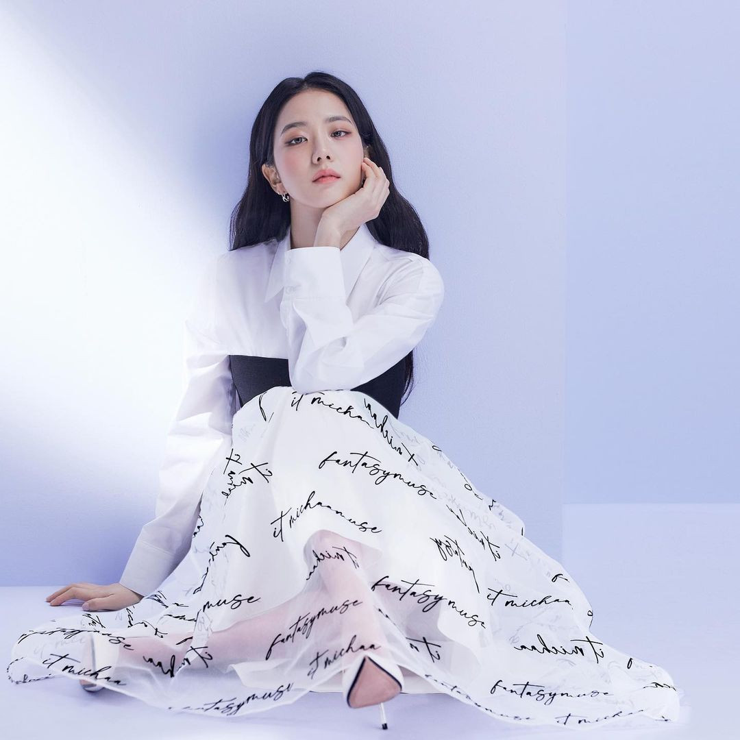 Vừa mời Jisoo làm nàng thơ, nhãn hàng thời trang này đã bị netizen chê bai vì sửa ảnh quá đà ảnh 6