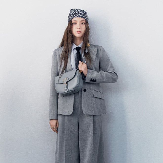 Jisoo cùng Lisa (BLACKPINK) “biến hình” ngoạn mục: Cá tính, quyến rũ hết phần thiên hạ ảnh 6