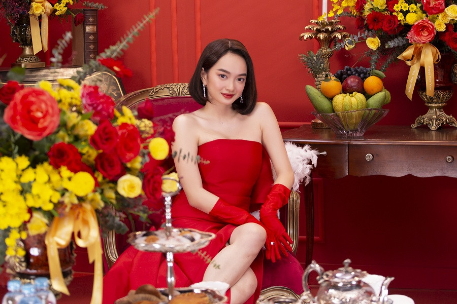 Lý Linh là cô em út với thú vui mua sắm hàng hiệu Đâu chỉ xinh đẹp diễn hay, Kaity Nguyễn còn có thể rap cực chất với phong cách sang chảnh ảnh 1