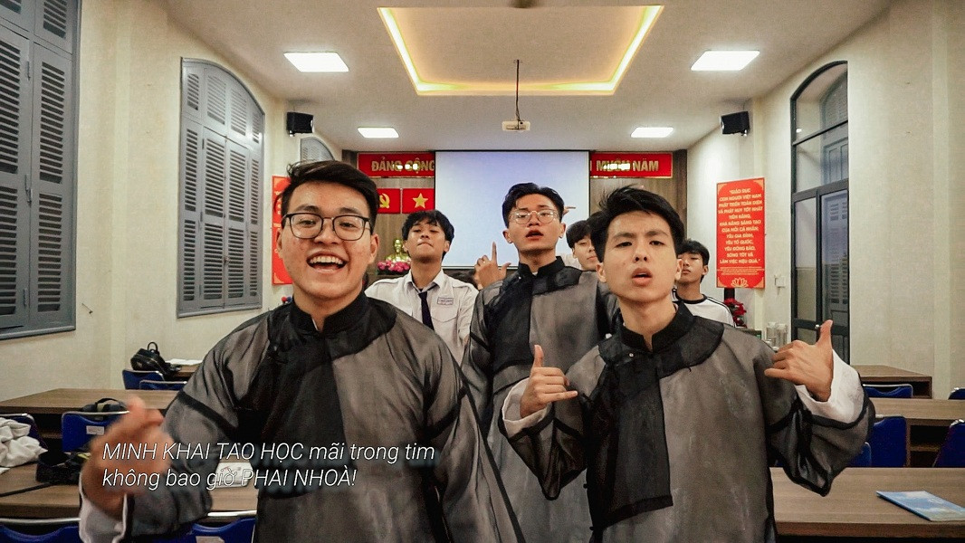 Nam Bảo: Chàng rapper đẹp trai truyền cảm hứng Rap học đường đi khắp Sài Gòn ảnh 3