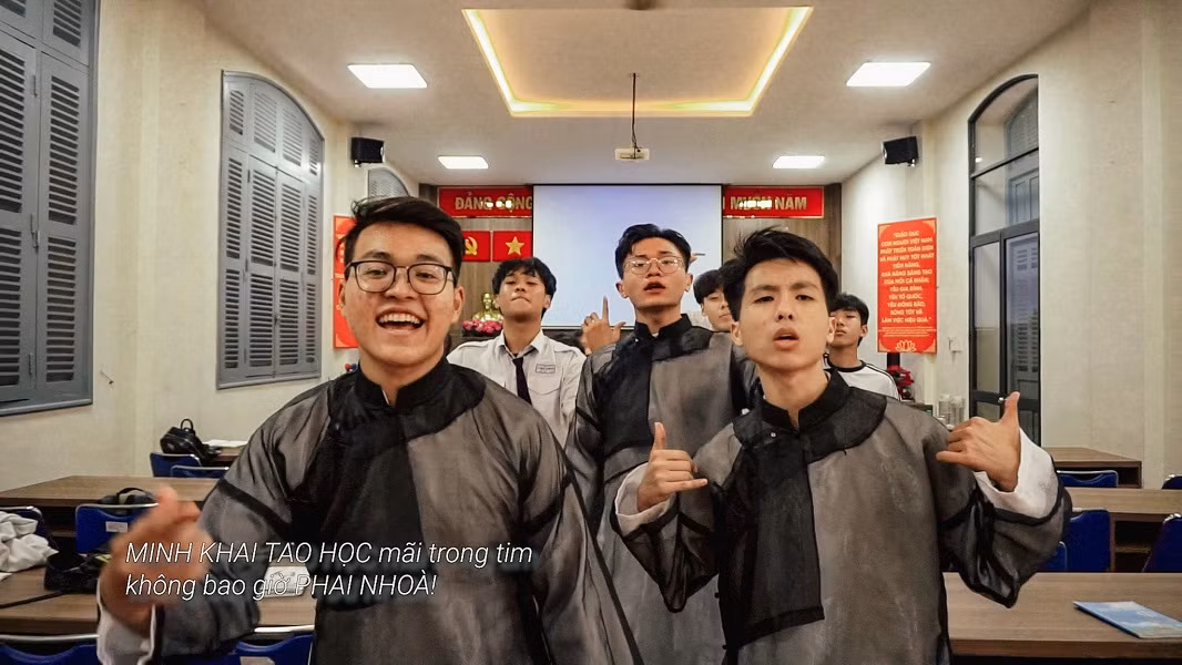 Nam Bảo: Chàng rapper đẹp trai truyền cảm hứng Rap học đường đi khắp Sài Gòn ảnh 3