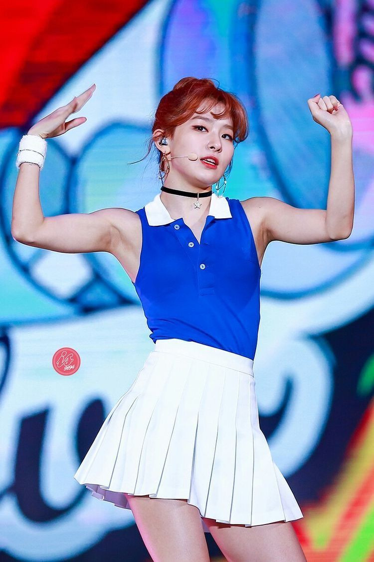 Ngoài Kim Sejeong, K-Pop còn rất nhiều nữ idol “nhìn mặt đáng yêu, nhìn cánh tay hết hồn” ảnh 2