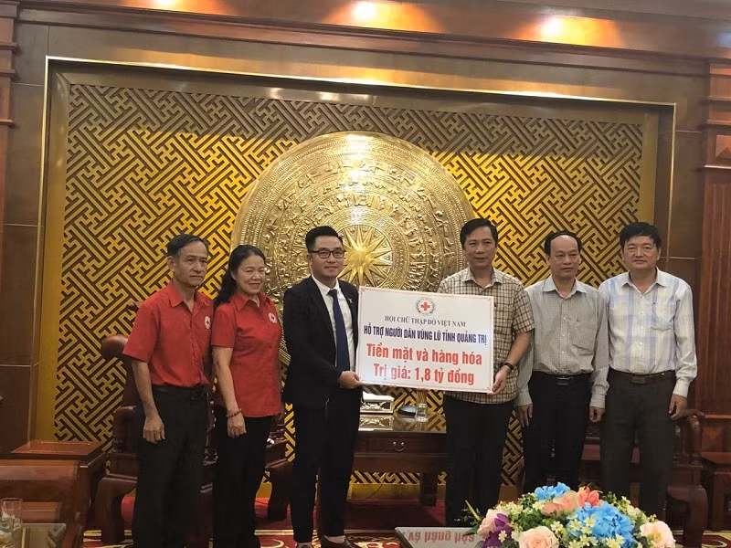 Nặng tình nhân ái của tập thể cán bộ nhân viên MED GROUP vì khúc ruột miền Trung ảnh 2