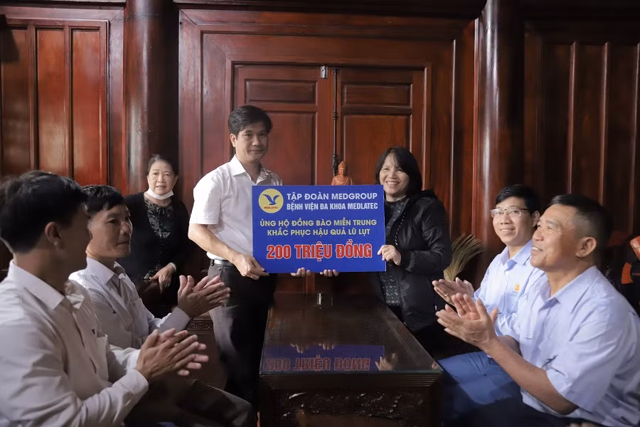 Nặng tình nhân ái của tập thể cán bộ nhân viên MED GROUP vì khúc ruột miền Trung ảnh 3