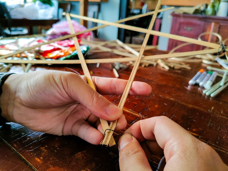 Cùng Realme 7 Pro trở về tuổi thơ rực rỡ với lồng đèn Trung Thu cùng giấy màu, thanh tre ảnh 4