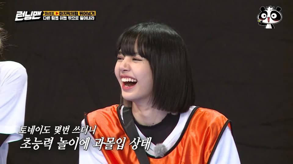 Xem BLACKPINK chơi Running Man mà “tóc mái huyền thoại” của Lisa lại thành tâm điểm ảnh 6