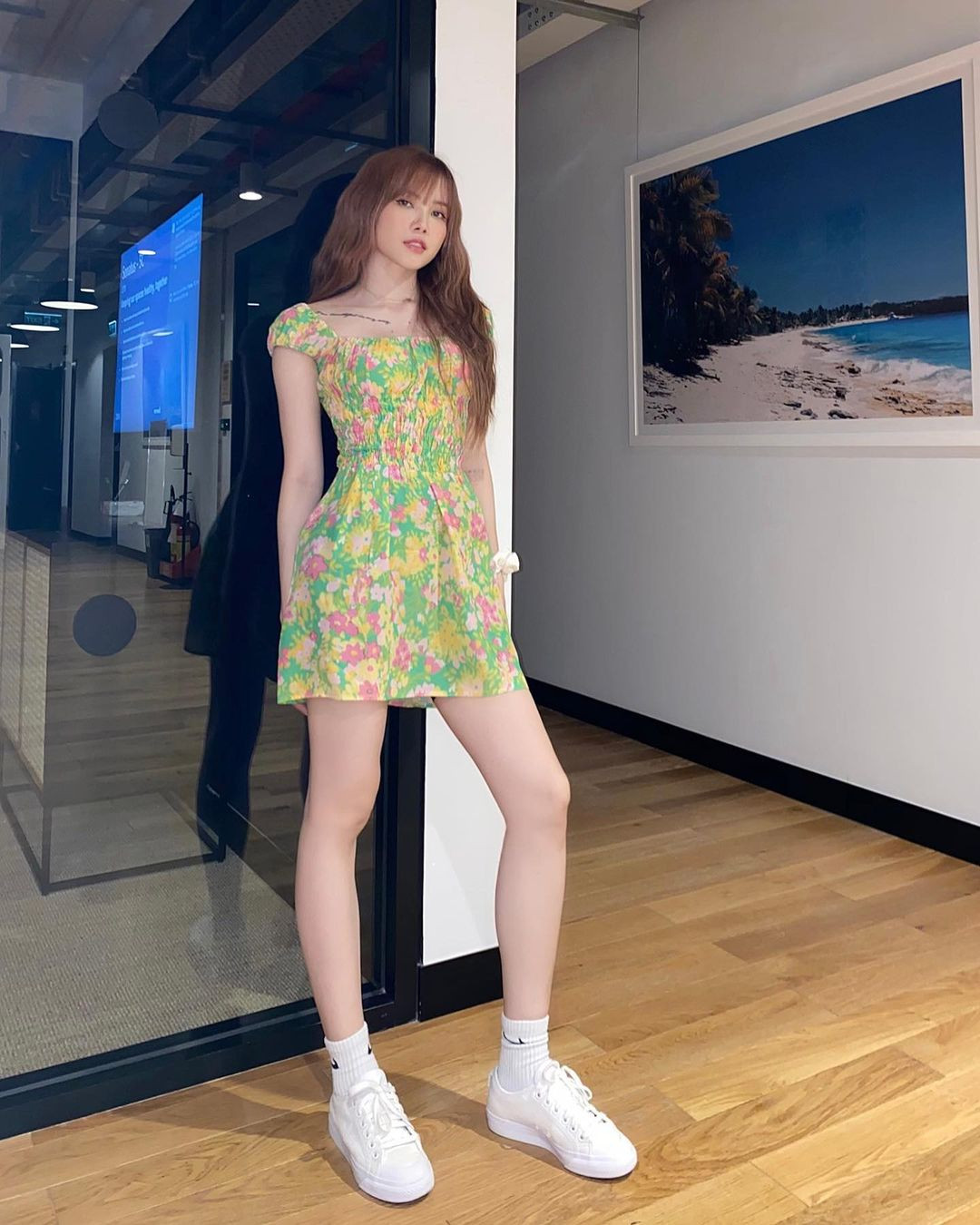 Hóa ra V-Biz cũng có một cô gái sở hữu tỷ lệ cơ thể đẹp như Thủy thủ Mặt Trăng ảnh 9