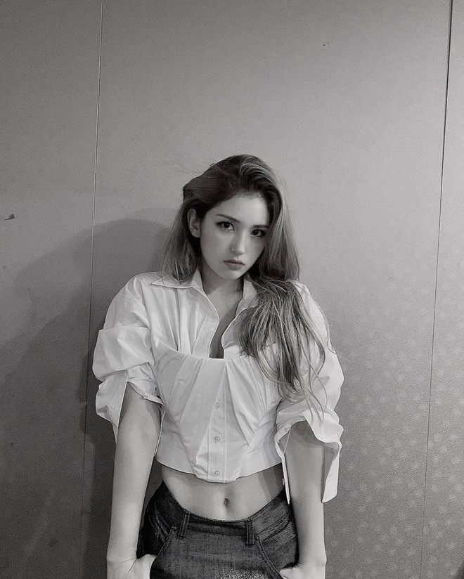 Seo Ye Ji quả đúng “Nữ hoàng đụng hàng”: Chỉ có đẹp hơn chứ không hề kém cạnh ảnh 7