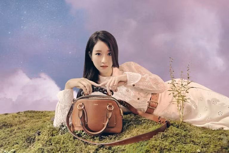Seo Ye Ji quả đúng “Nữ hoàng đụng hàng”: Chỉ có đẹp hơn chứ không hề kém cạnh ảnh 2