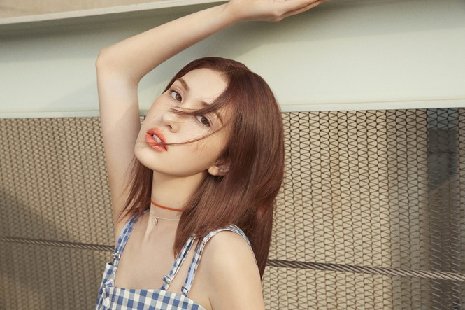 Somi còn trẻ mà đã có khối tài sản kếch xù Khoe xe sang trên show thực tế, Jeon Somi bị chê “không quyên góp mà mải khoe của” ảnh 2