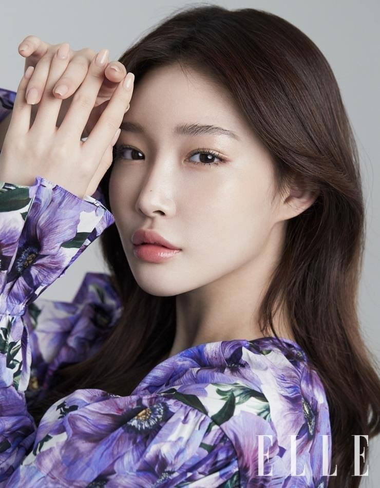 Cô nàng hoàn toàn có khả năng trở thành một “nữ hoàng K-Pop” trong tương lai. Chungha: Từ thành viên bị lu mờ trong I.O.I đến “Nữ hoàng K-Pop” thế hệ mới ảnh 7