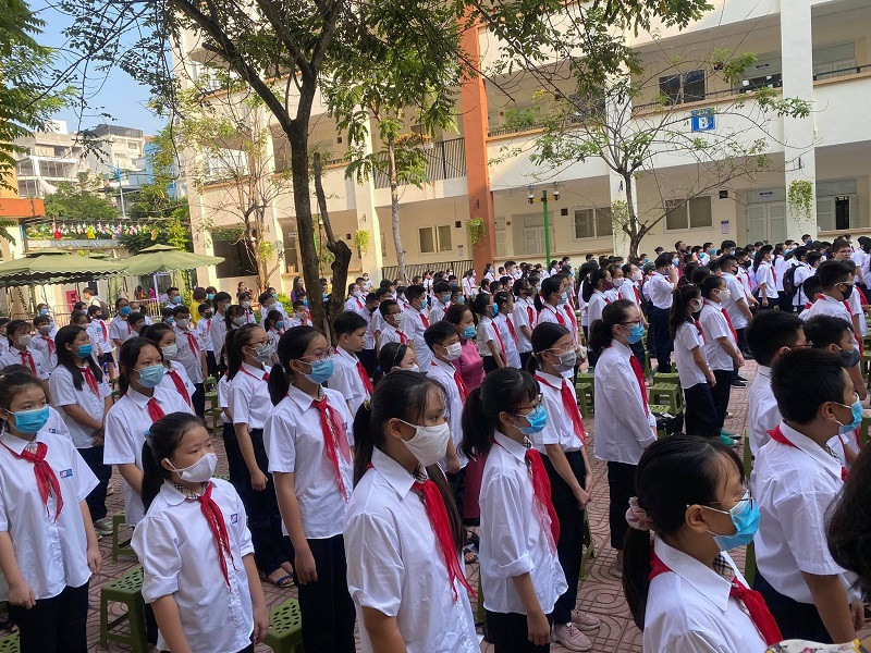 Lễ khai giảng tràn ngập niềm vui ở mái trường 99 năm tuổi - THCS Lê Ngọc Hân ảnh 3