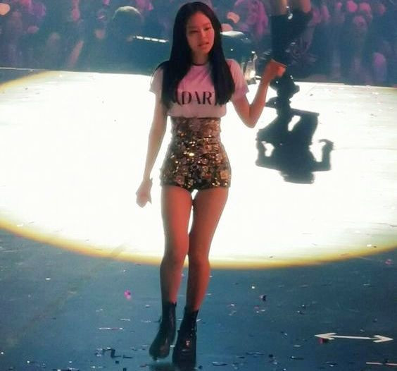 Làm thế nào mà Jennie có thể khắc phục nhược điểm ngoại hình tưởng như không thể sửa? ảnh 6