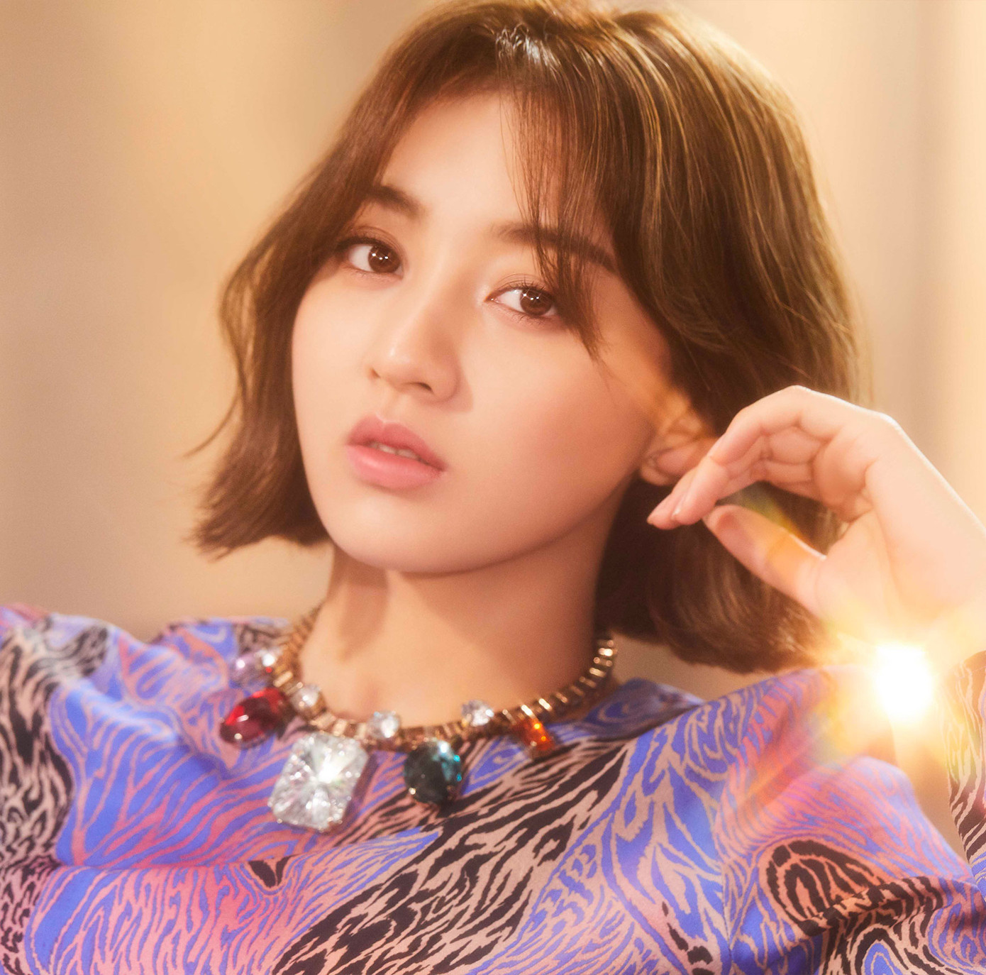 Jihyo (TWICE) ghi điểm với câu nói “Tôi chăm chỉ kiếm tiền để mua đồ ăn ngon” ảnh 1