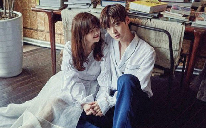 Sau bao tranh cãi quy tội nhau, Goo Hye Sun và Ahn Jae Hyun giờ mới làm thủ tục ly hôn ảnh 2