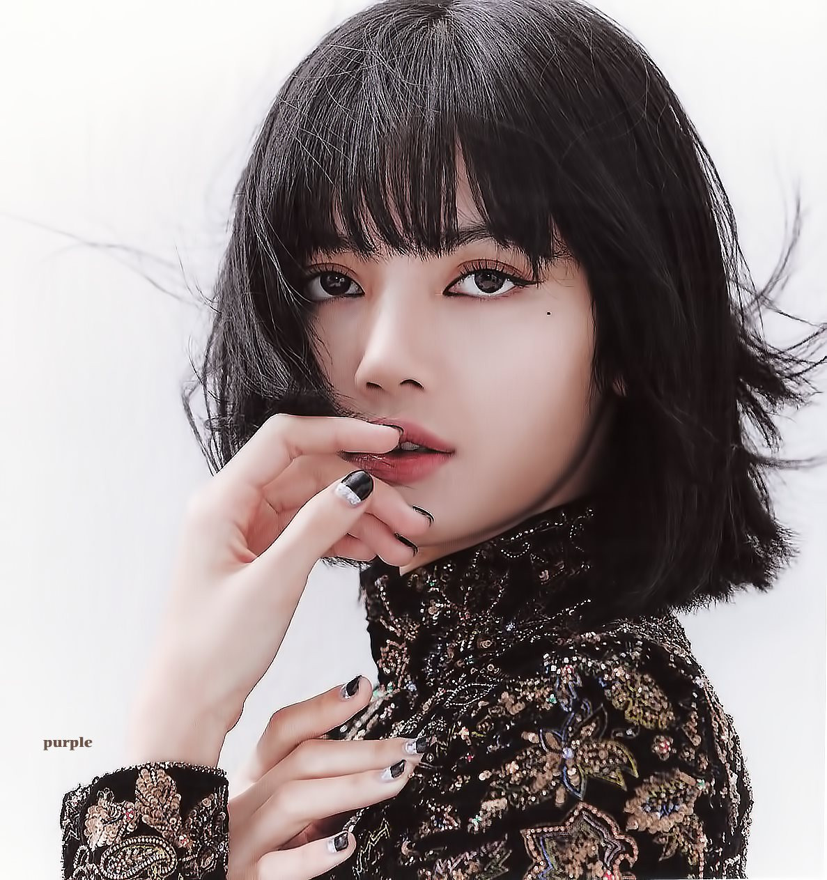 Lisa bị anti-fan bảo là thiếu tình cảm với các thành viên khác Lisa (BLACKPINK) bỗng dưng hứng chỉ trích chỉ vì hai lần làm điều này trên Instagram ảnh 2