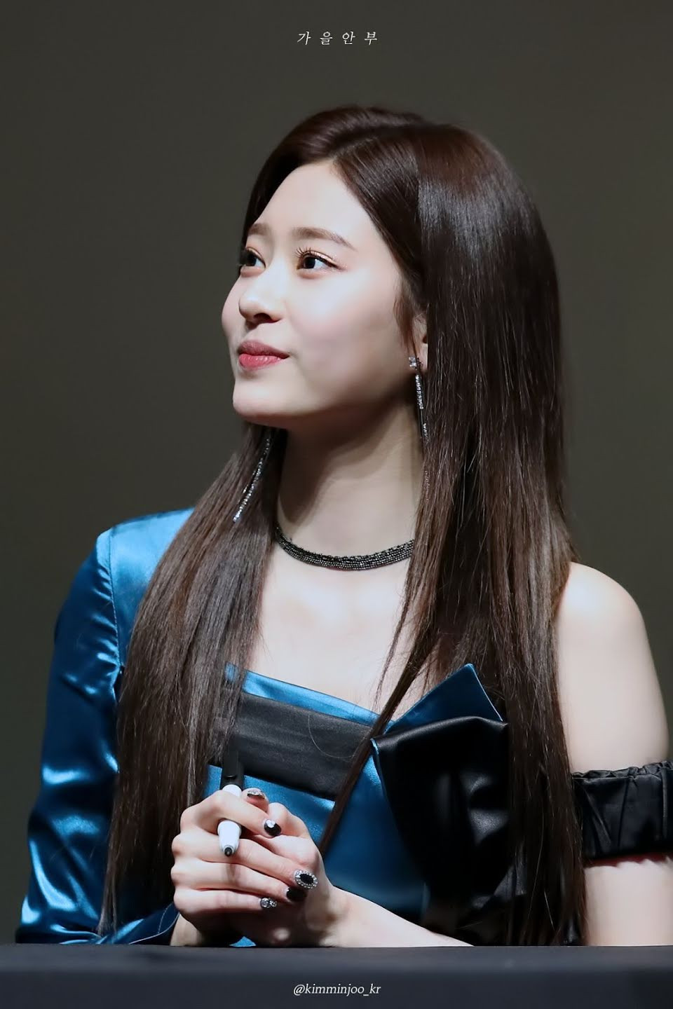 Những nữ idol sở hữu đôi mắt triệu người mê ở K-Pop: Đã hai mí còn to tròn ảnh 10