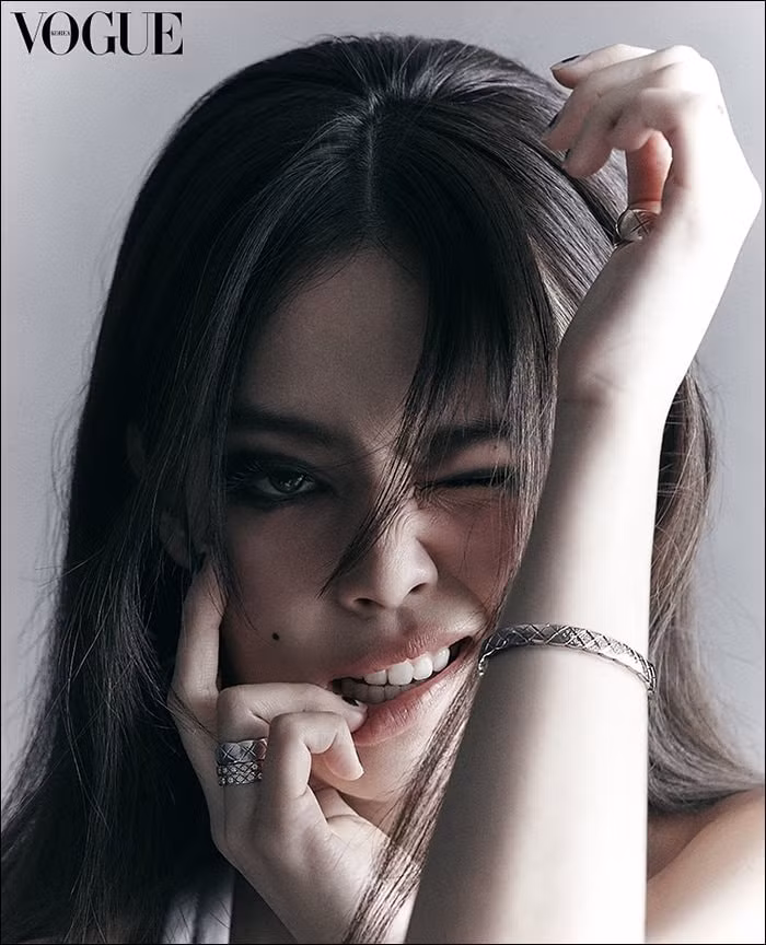 Không phải idol xinh đẹp nhất nhưng Jennie chính là cô gái “cân được mọi kiểu tóc” ảnh 7