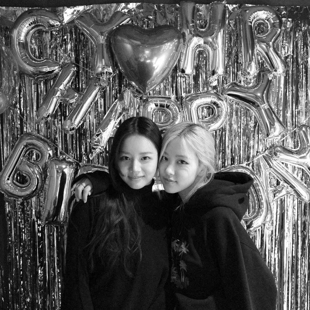 Chỉ một chi tiết này cũng chứng tỏ Rosé (BLACKPINK) đúng chuẩn “bạn nhà người ta” ảnh 3