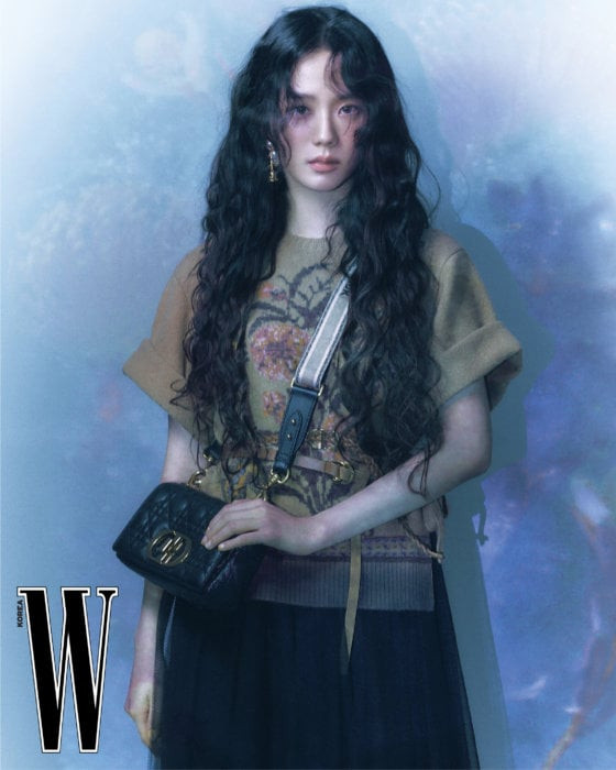 Cớ sao fan C-Biz lại ấm ức khi nghe tin Dior trao chức danh đại sứ toàn cầu cho Jisoo? ảnh 7