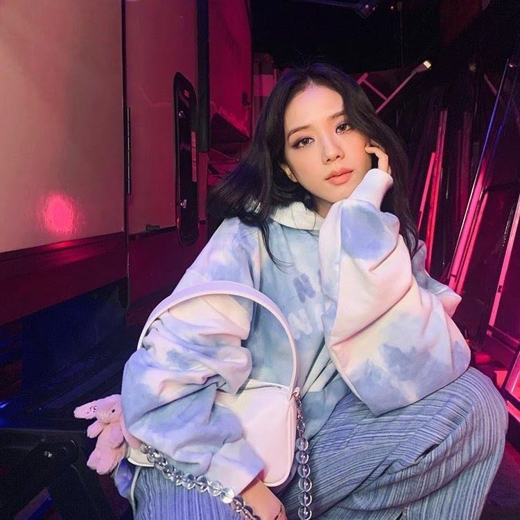 Vì đâu netizen nghi ngờ Jennie (BLACKPINK) bí mật sở hữu thương hiệu thời trang riêng? ảnh 6