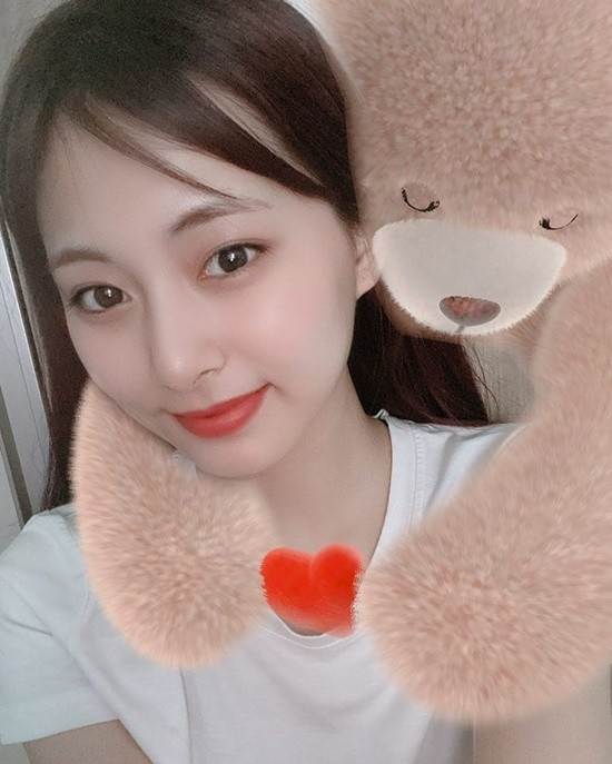 Sao Hàn 24H: Ahn Bo Hyun tham gia Running Man, Tzuyu chụp selfie tiến bộ vượt bậc ảnh 6