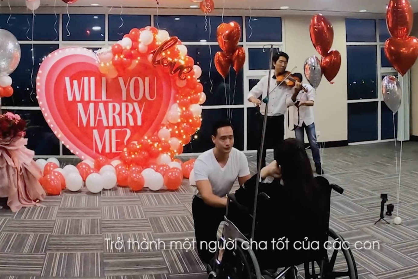 Sao Việt lấy chuyện hôn nhân, con cái để hợp tác quảng cáo: Sống sao cho vừa lòng? ảnh 2